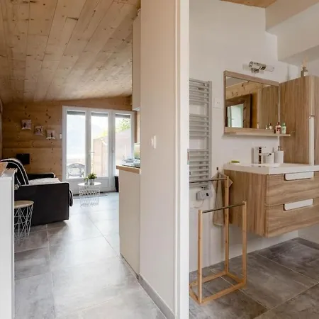 Studio With Direct Access To Lake Annecy Holiday home